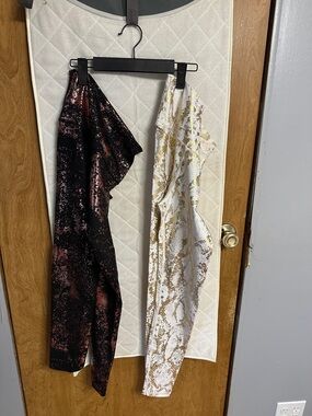 2 pairs ! Carbon Women's Leggings Set in Black/Red and White/Gold Prints